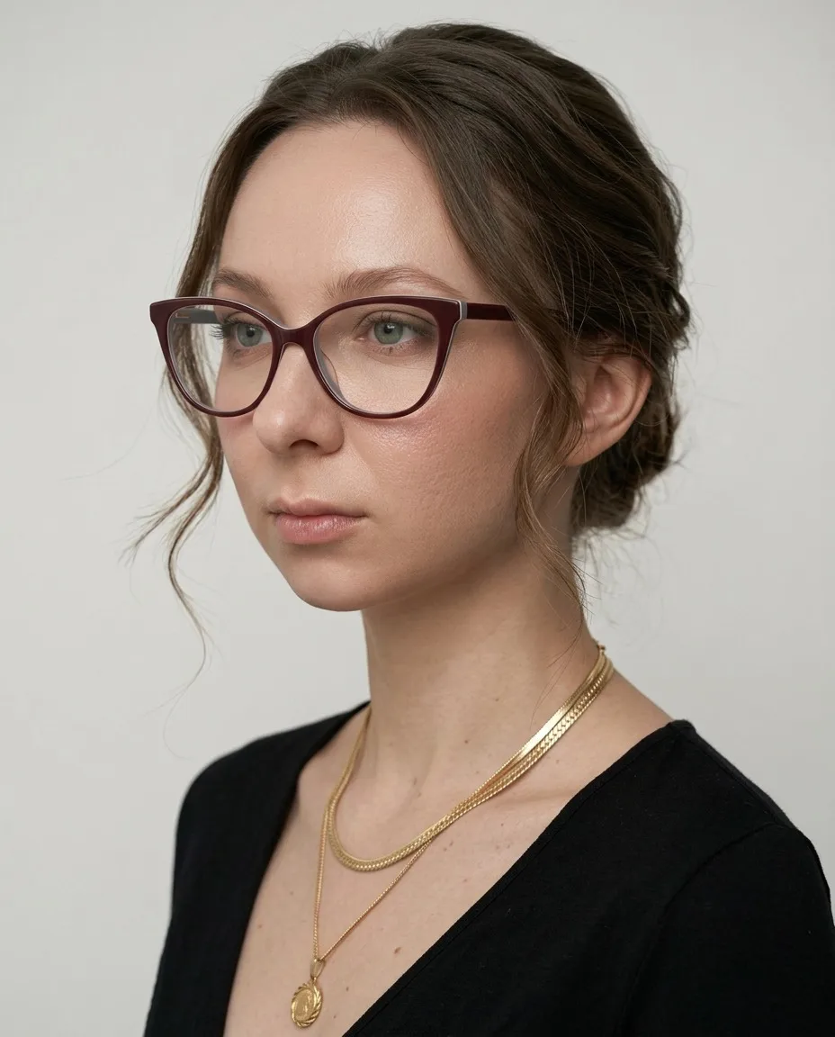 Оправа с компьютерными линзами Optik U RD 26015 C3 - на лице, ракурс 3/4